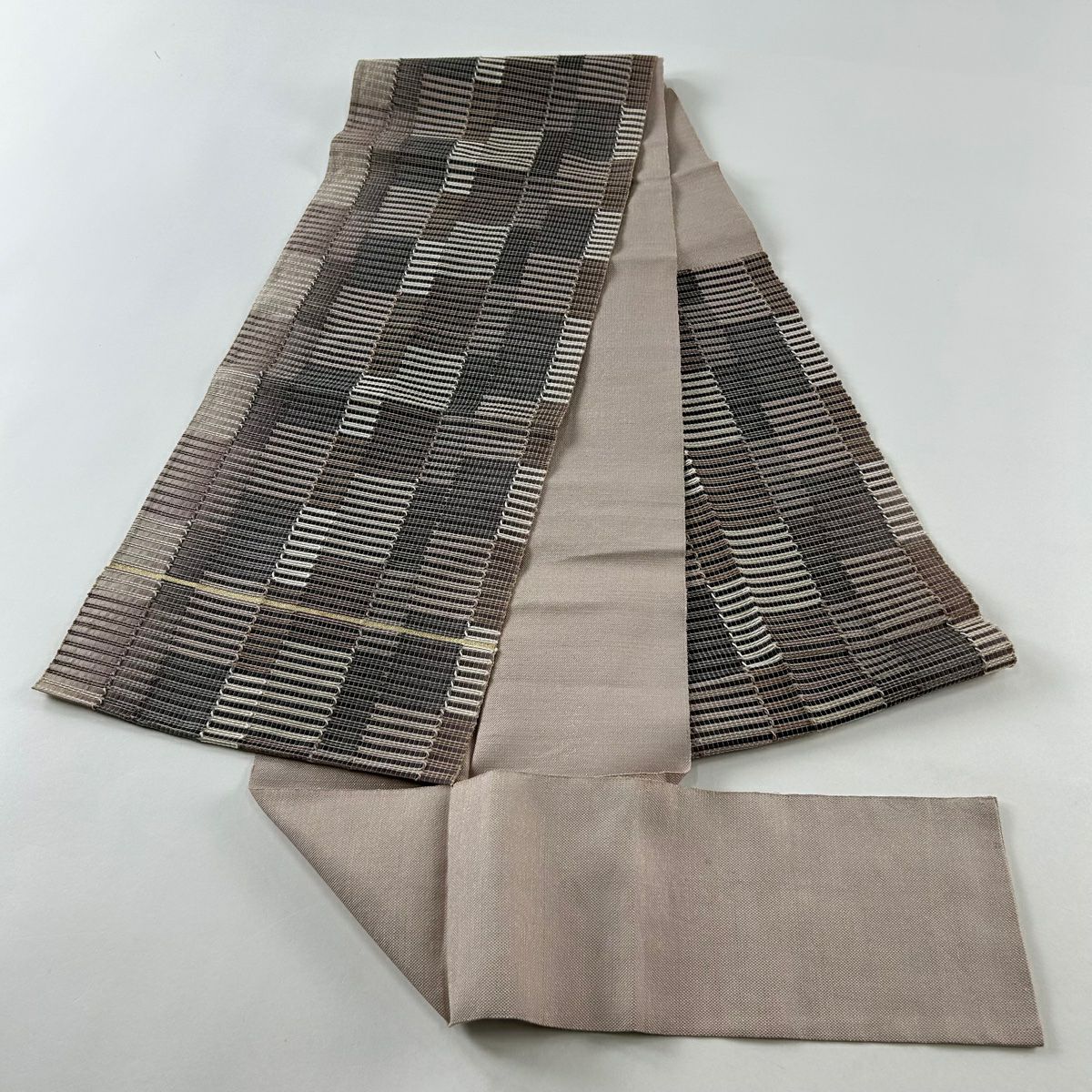 【庫存清倉】 名古屋帶 美品 名品級 八寸名古屋帶 松樹葉仕立 雜紋 金絲 灰紫 純蠶絲