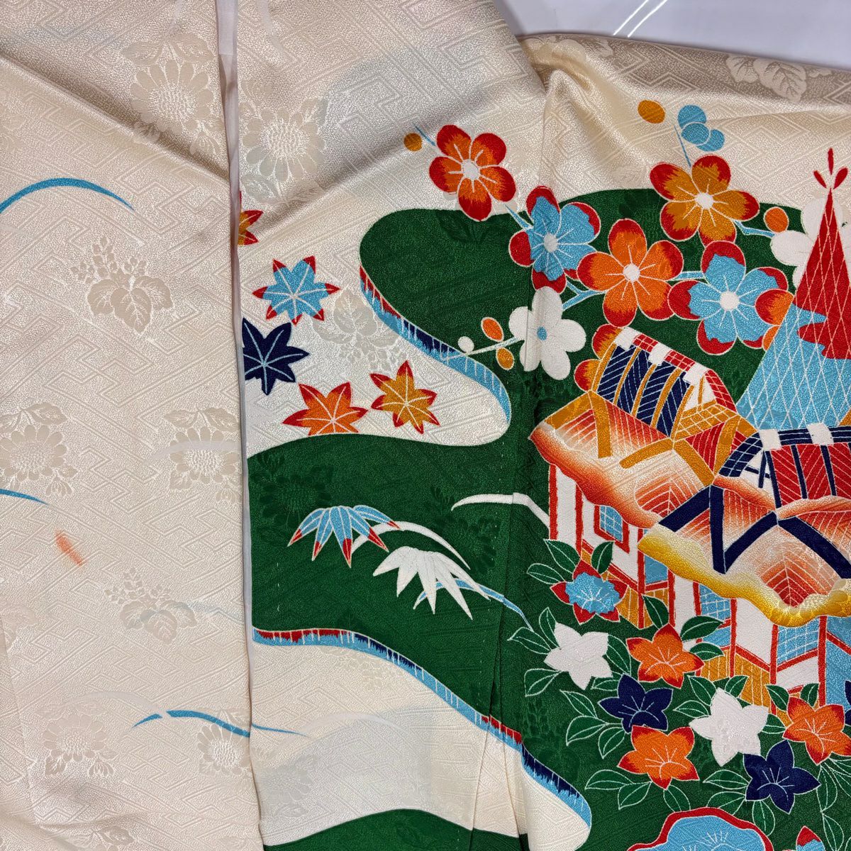 【庫存清倉】振袖禮服 身長165.5cm 袖長65cm M 雙層 風景 松樹竹子梅花 金銀彩 刺繡 奶油色 純蠶絲 名品級