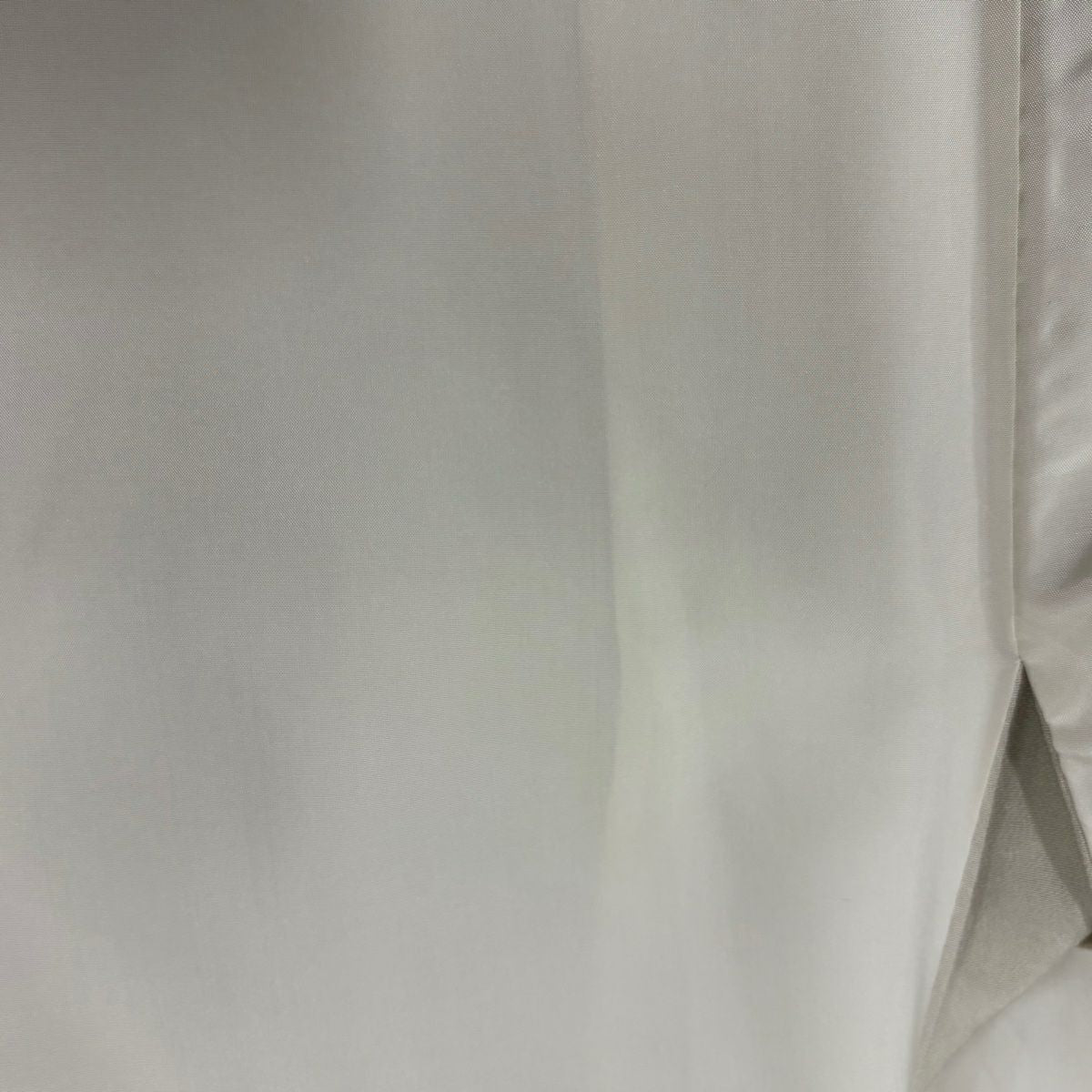 【庫存清倉】 留袖禮服禮服 身長157.5cm 袖長63cm S 雙層 落款有 松樹竹子梅花 海邊風景 漸層 灰白 純蠶絲 優品級 三個紋樣