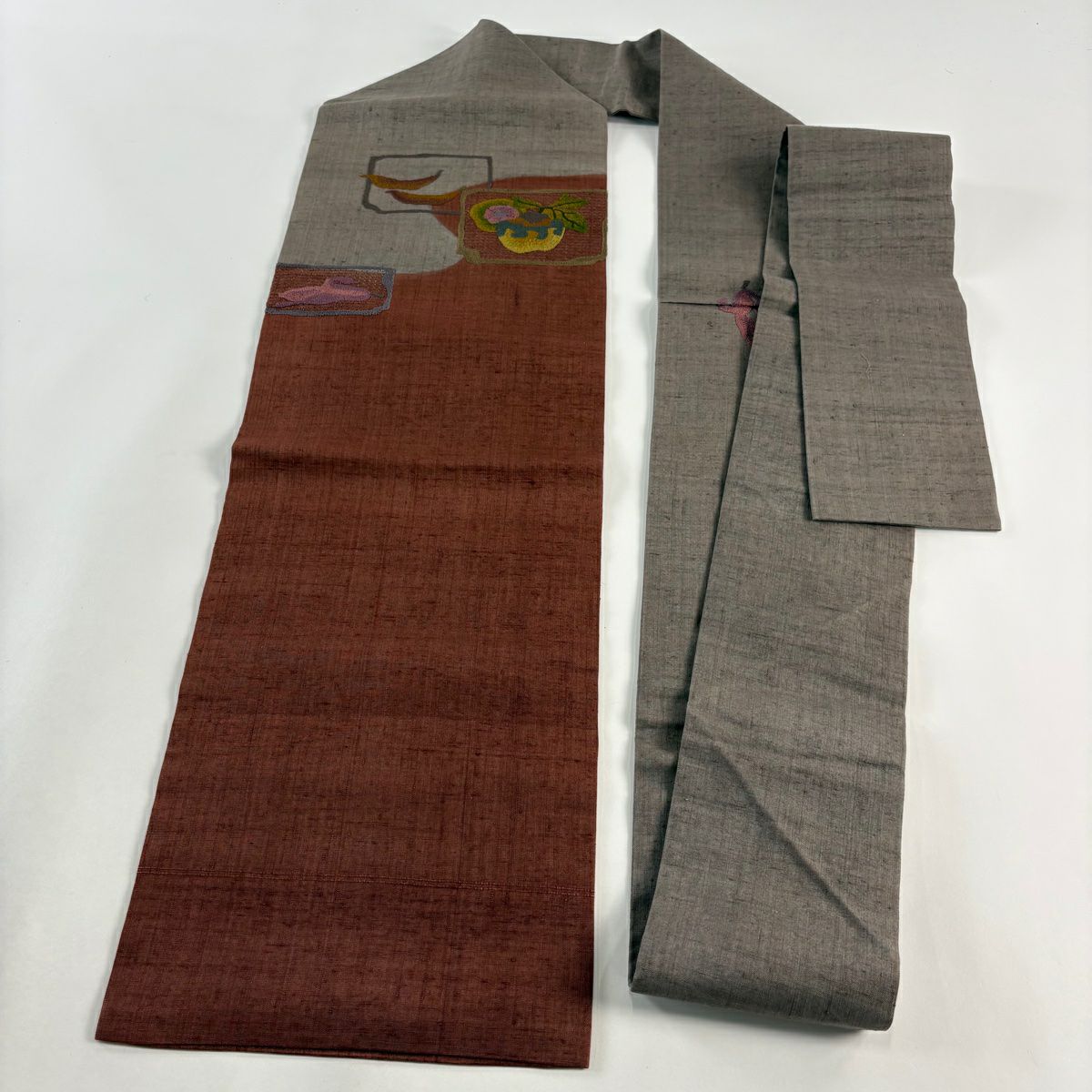 【庫存清倉】 名古屋帶 優品級 紬織織 生物 刺繡 相良刺繡 灰紫 純蠶絲
