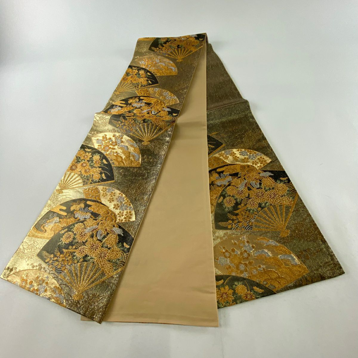 【庫存清倉】 袋帶 美品 秀品級 扇子 菊花 唐織 金金箔 金色 六通 純蠶絲