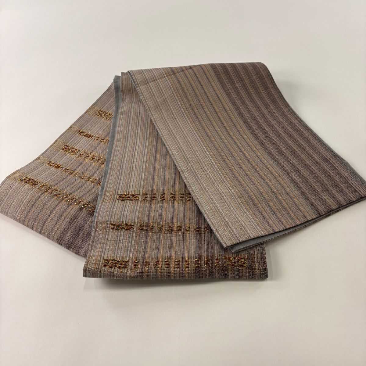 【庫存清倉】 袋帶 美品 優品級 幾何學條紋 刺繡 金絲 灰紫色 大鼓圖案 純蠶絲