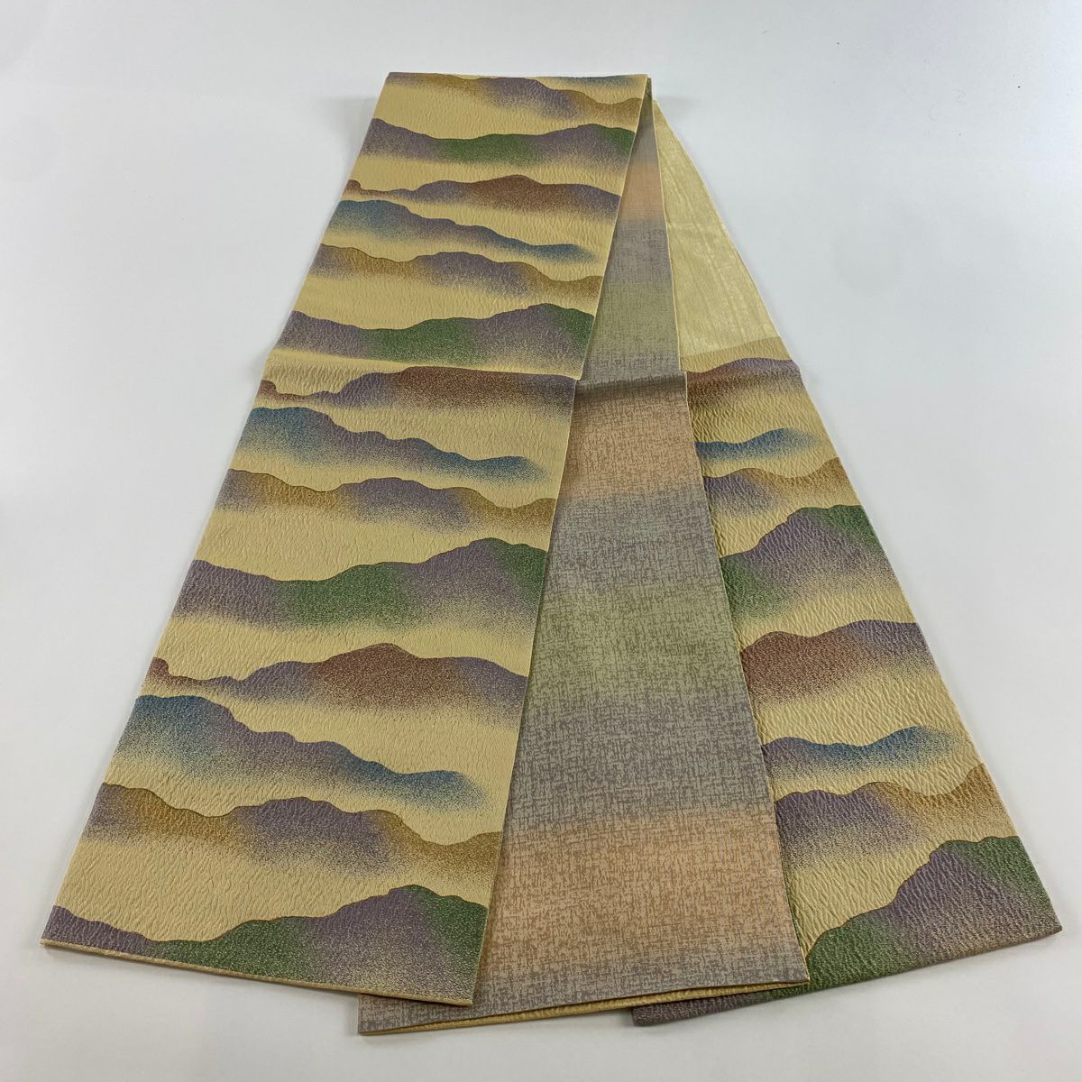 袋帶 美品 秀品級 山並 金絲 拉麵絲 米色 六通 純蠶絲