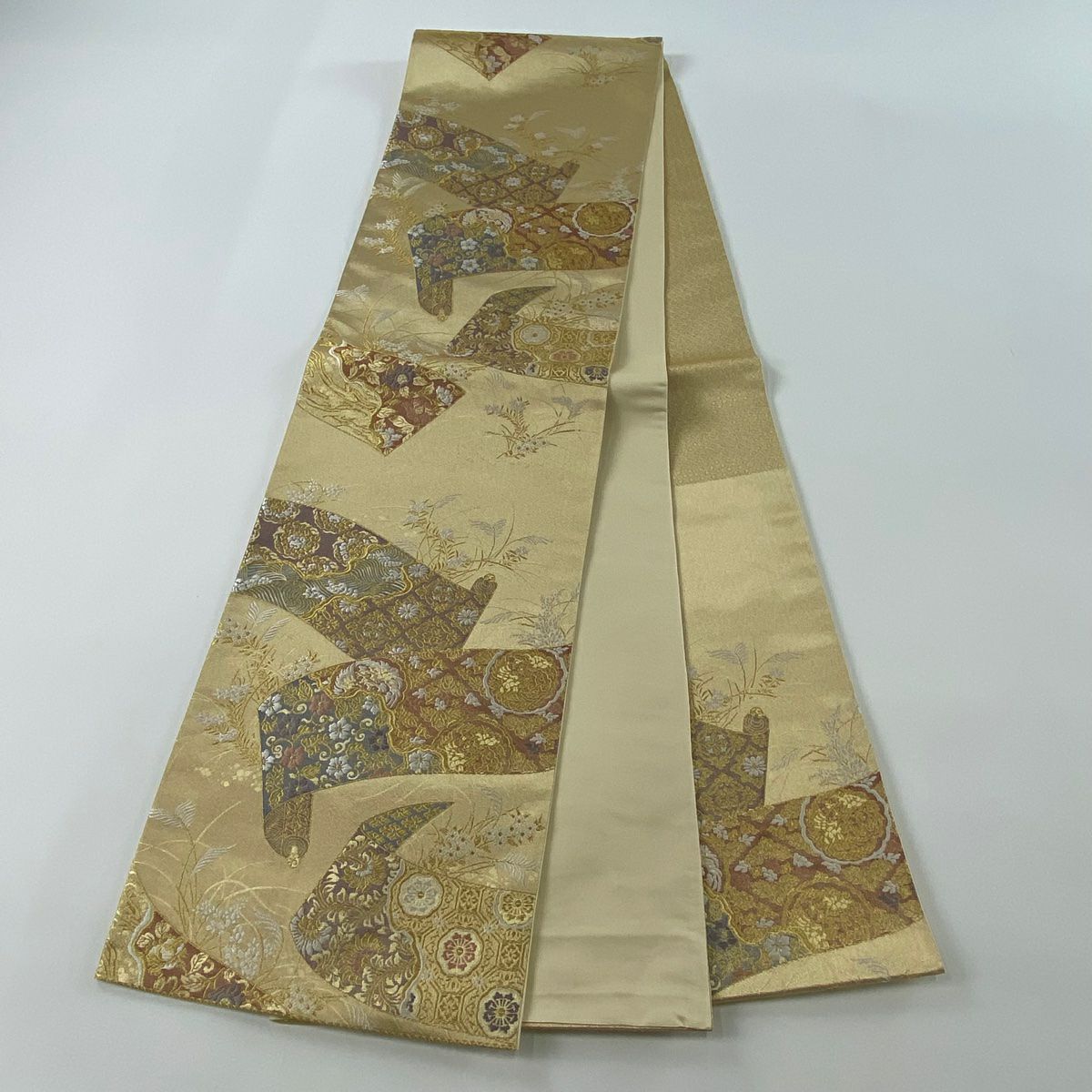 袋帶 美品 秀品級 卷物 花唐草紋 金絲 金金箔 金色 六通 純蠶絲