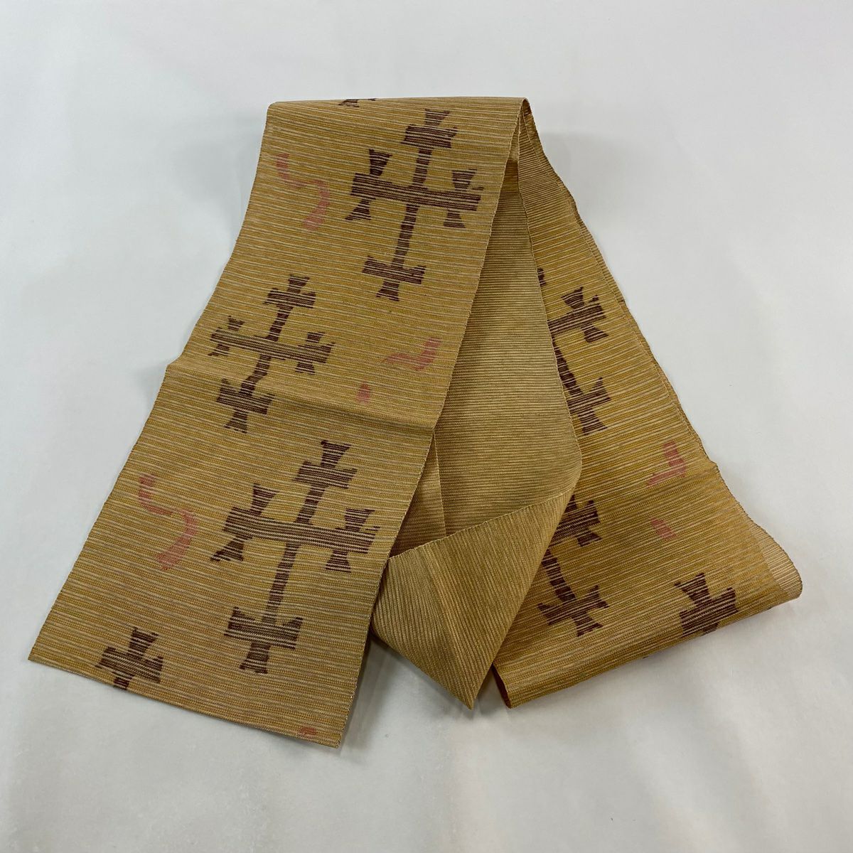名古屋帶 美品 優品級 夏帶 八寸名古屋帶 松樹葉仕立 幾何學圖案 薄黃土 純蠶絲