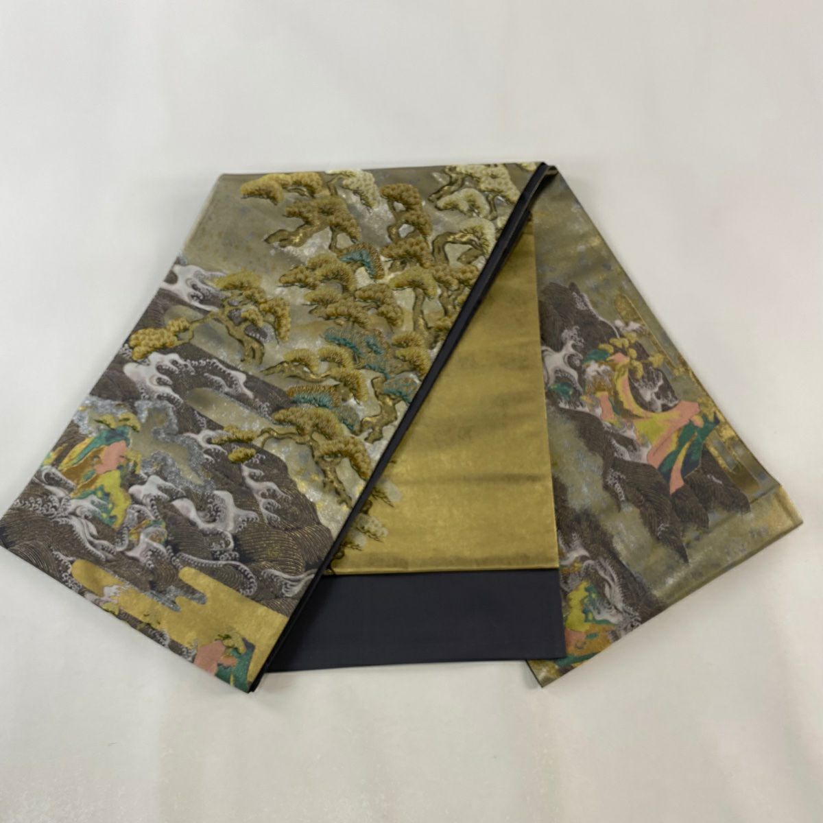 袋帶 美品 逸品級 とみや織物 證書あり 松樹 波頭 刺繡 金金箔 金色 お太鼓柄 純蠶絲