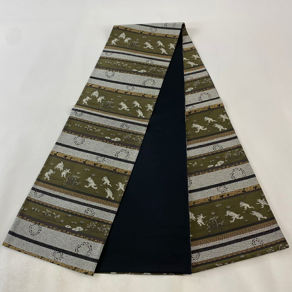 【美品】 袋帶 逸品級 段紋 鳥獸戲畫 茶綠 全通 純蠶絲