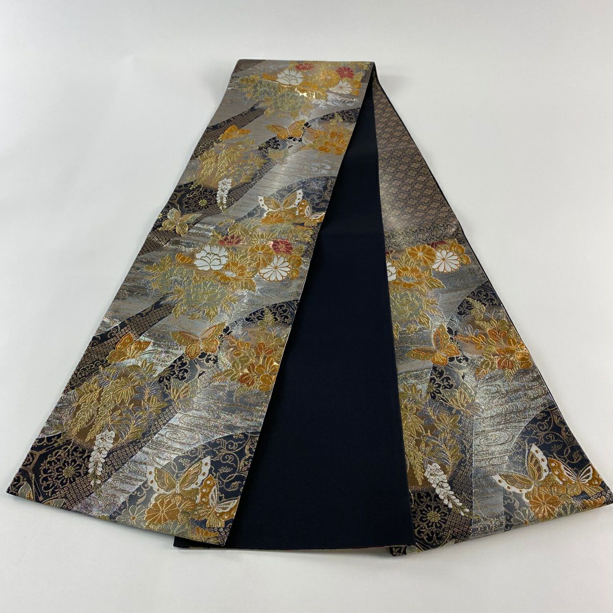 【美品】 袋帶 秀品級 蝶 藤 金銀彩 金金箔 銀色 六通 純蠶絲
