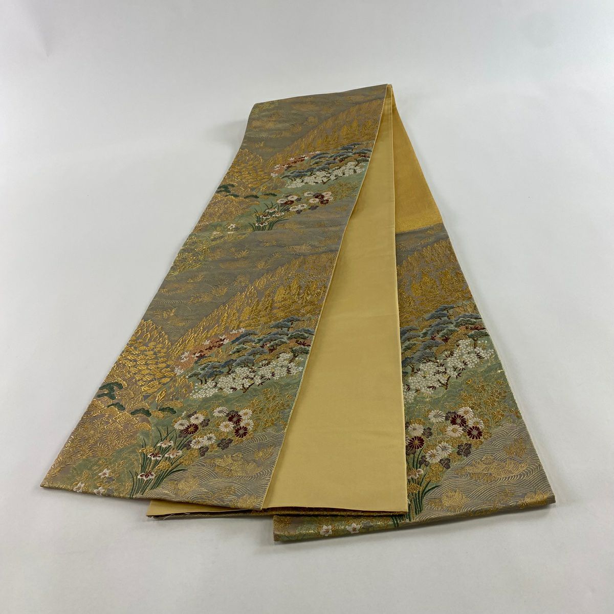 【美品】 袋帶 秀品級 秋草 松樹 金絲 金金箔 灰茶 六通 純蠶絲
