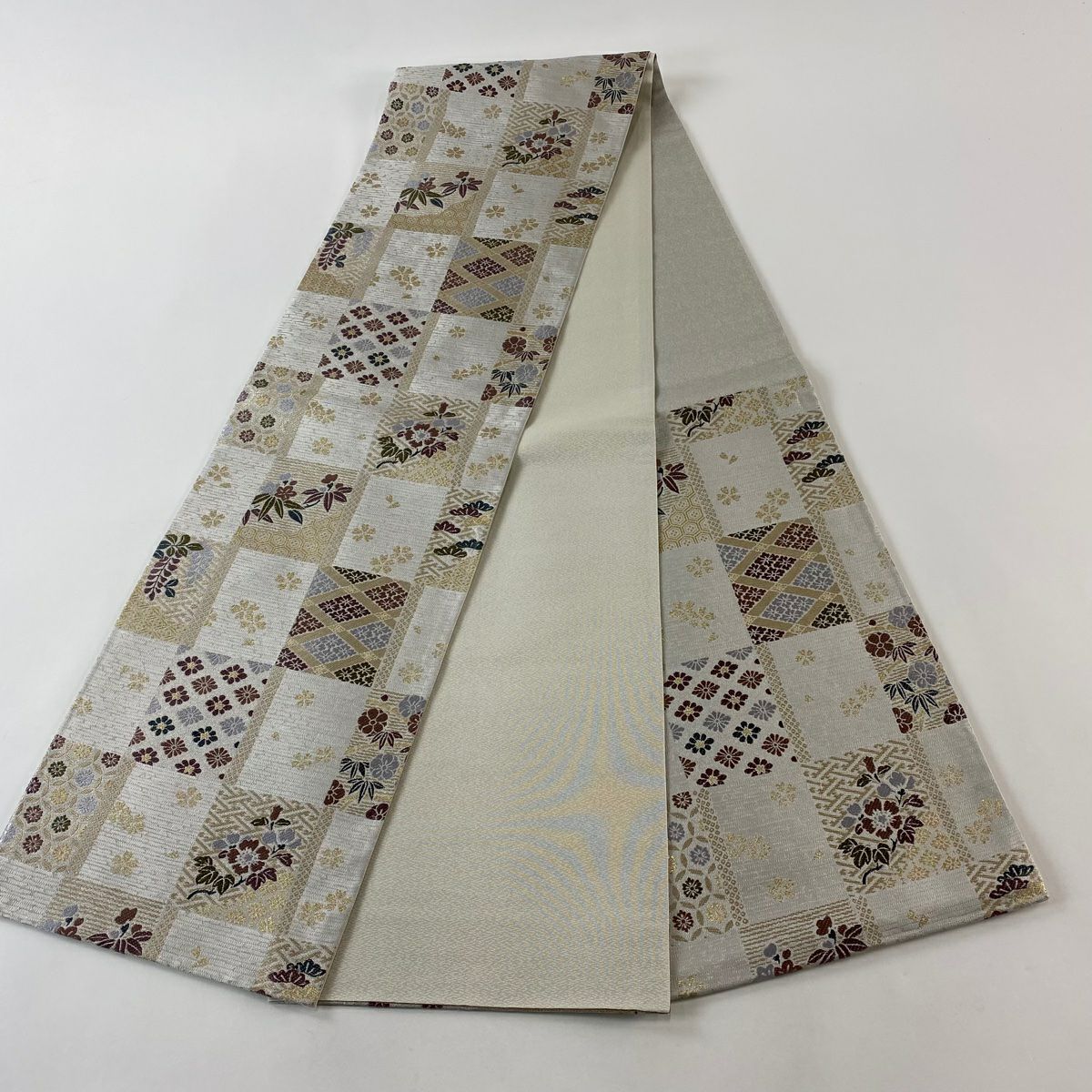 【庫存清倉】 【美品】 袋帶 名品級 松樹竹子梅花 花菱 金金箔 灰色 六通 純蠶絲