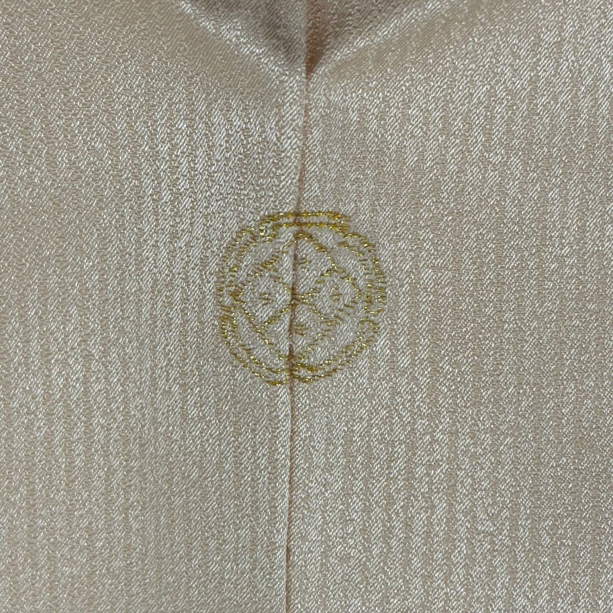 付下 身長154.5cm 袖長61.5cm S 雙層 松樹竹子梅花 家屋 刺繡 金彩裝飾 淺橙色 純蠶絲 優品級 一個紋