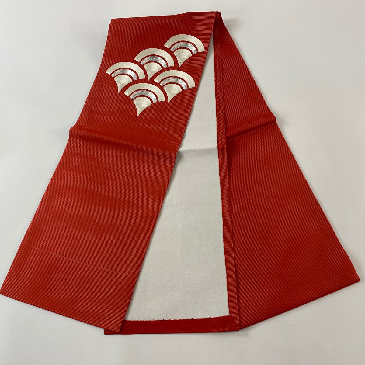 【美品】 開口名古屋帶 優品級 夏帶 絽 青海波 銀線 刺繡 紅 純蠶絲