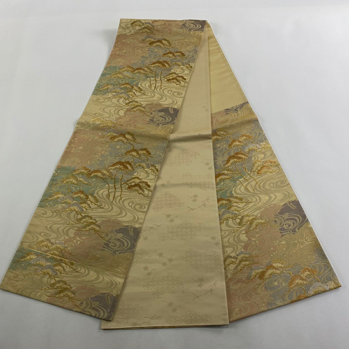 【美品】 袋帶 秀品級 松樹 観世水 金銀絲 金金箔 金色 六通 純蠶絲