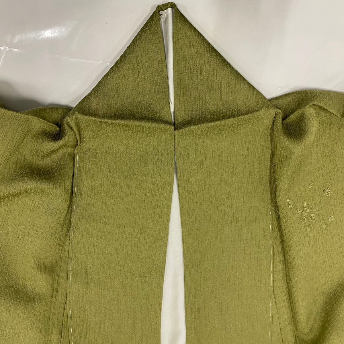 【庫存清倉】 【美品】 付下 身長160cm 袖長62.5cm S 雙層 梅花花 源氏香 金絲 刺繡 艾草綠 純蠶絲 名品級