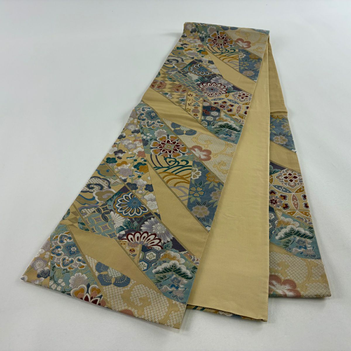 【美品】 袋帶 秀品級 華紋 七寶 金金箔 淺茶 六通 純蠶絲