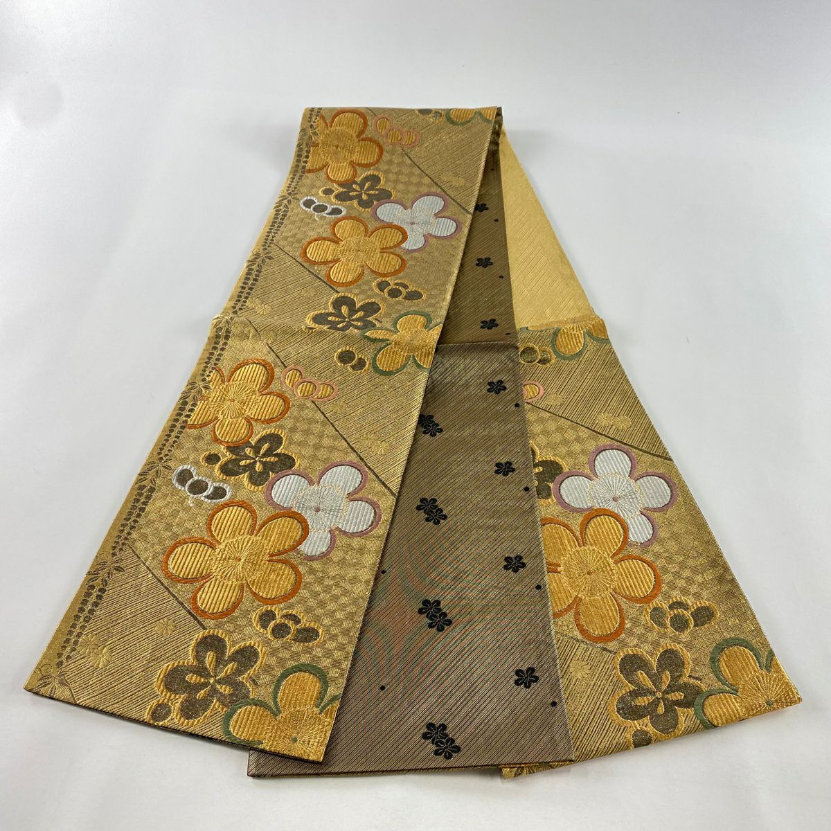 【美品】 袋帶 秀品級 鈴乃屋 梅花 藤 金銀彩 金色 六通 純蠶絲