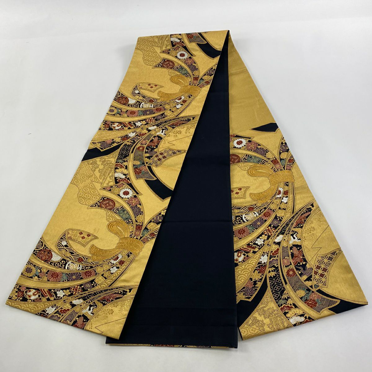 【美品】 袋帶 秀品級 束捲熨斗紋 菊花唐草紋 金絲 金金箔 金 六通 純蠶絲