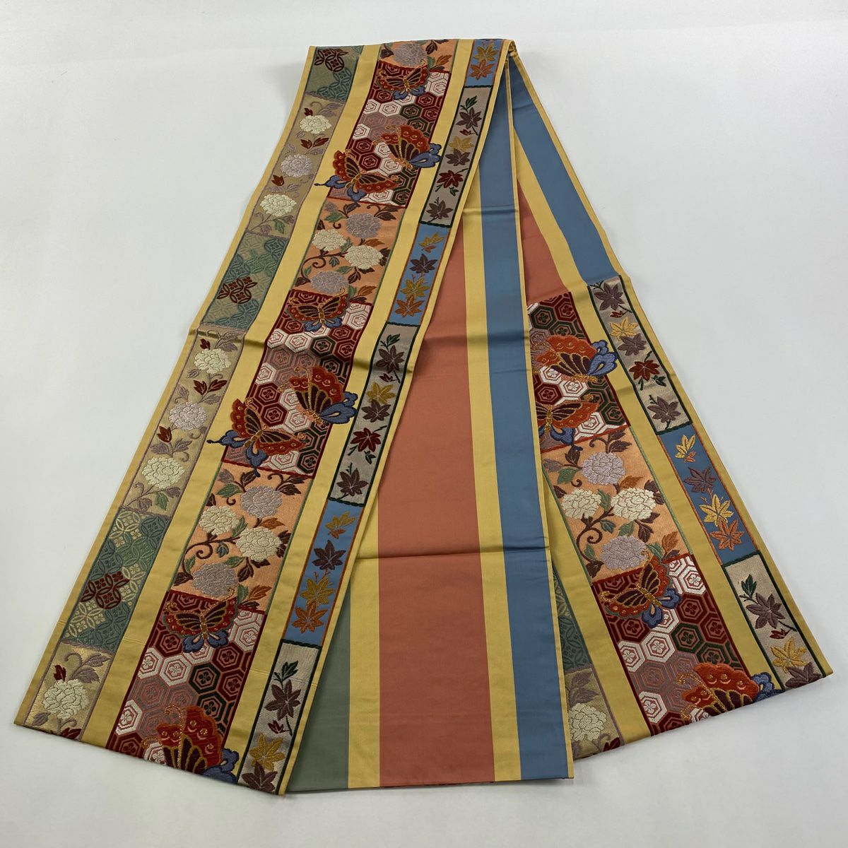 【美品】 袋帶 秀品級 草花紋紋 蝶 金絲 唐織 山吹 深藍 六通 純蠶絲