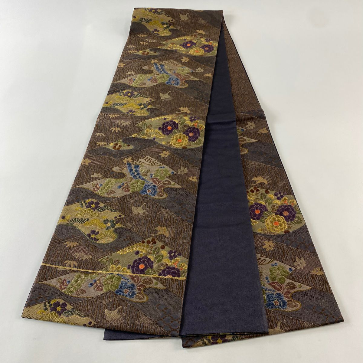 【美品】 袋帶 逸品級 證書齊全 都 草花紋 松樹皮菱 金絲 金金箔 茶 六通 純蠶絲