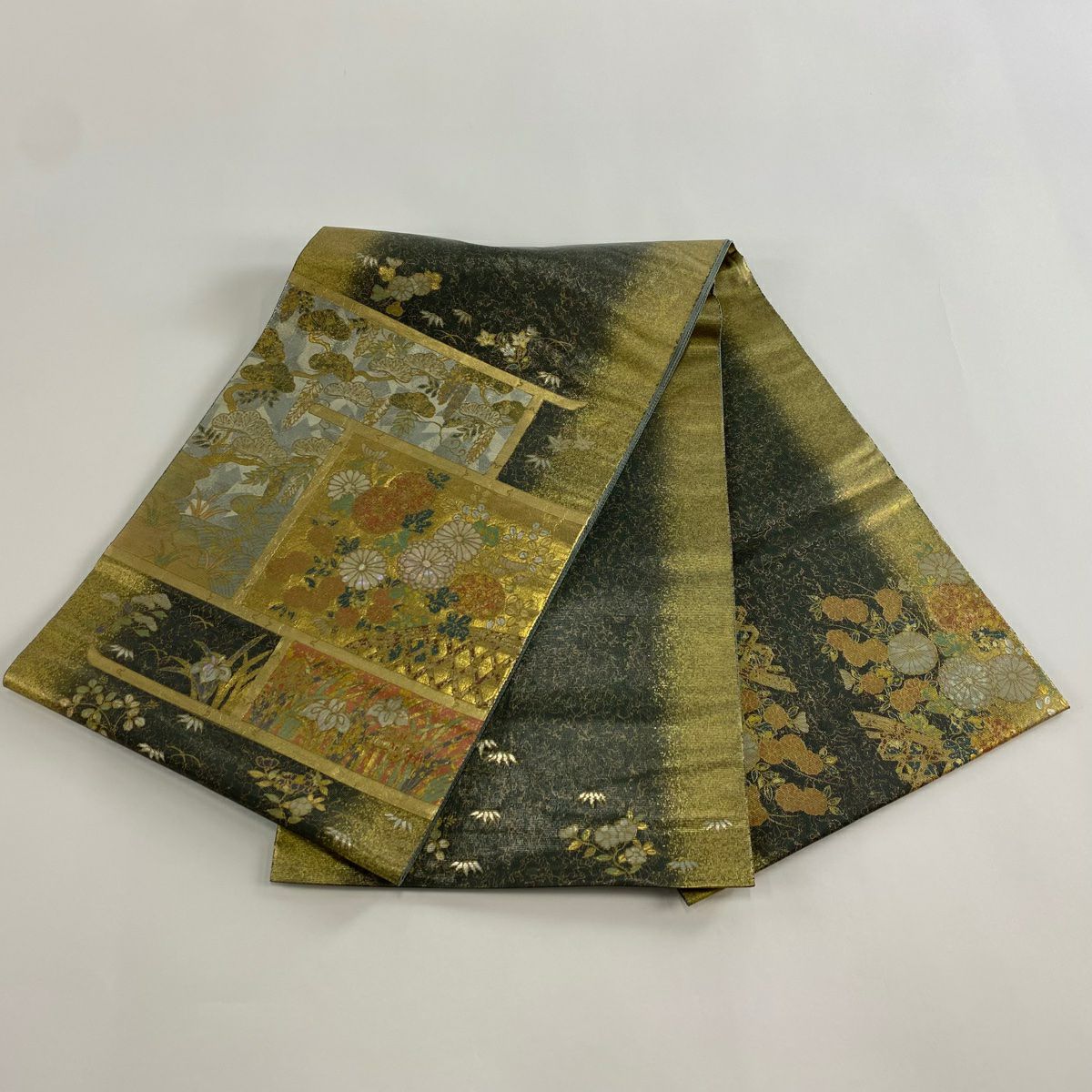 【美品】 袋帶 秀品級 菊花 松樹 金金箔 金色 大鼓圖案 純蠶絲