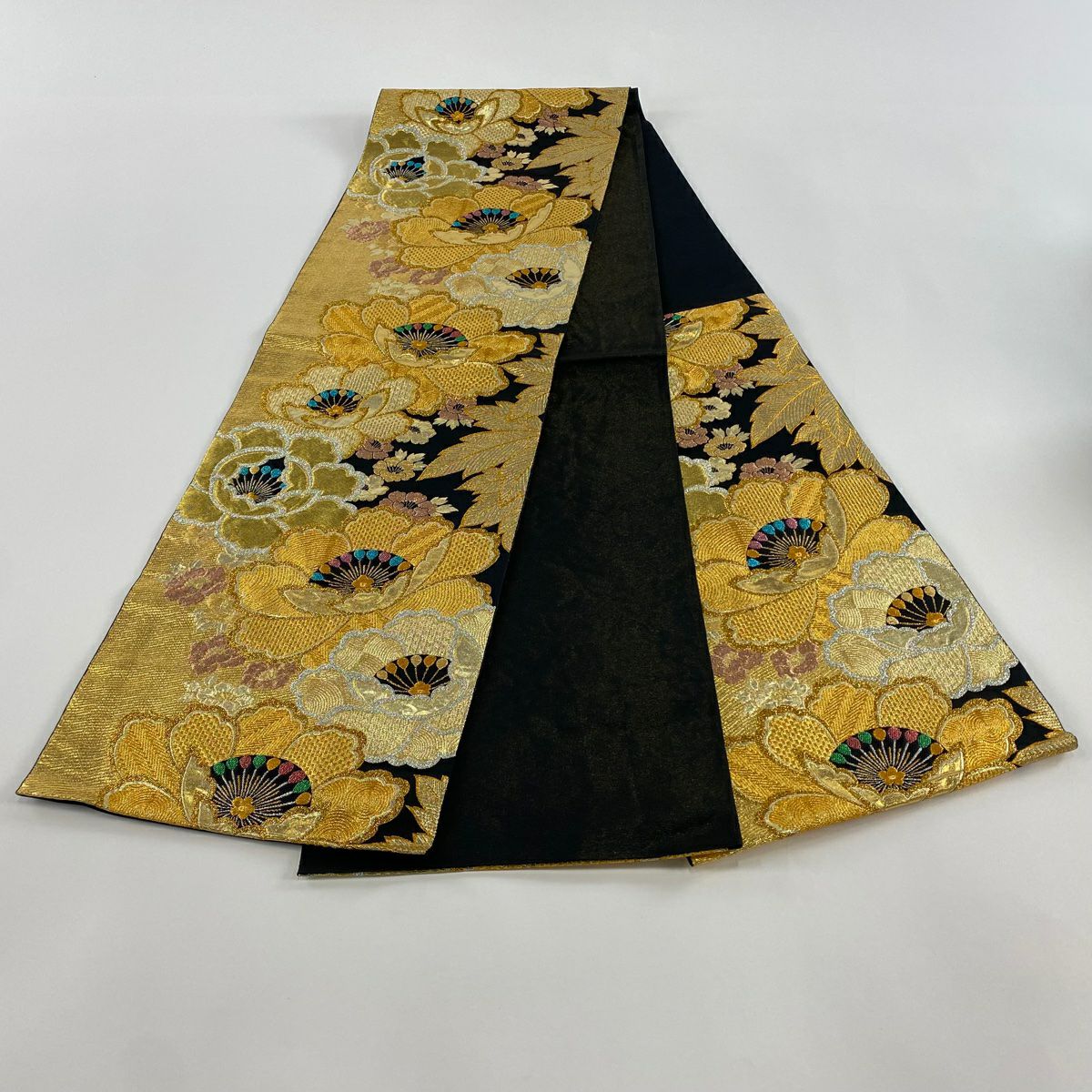 【美品】 袋帶 秀品級 草花紋紋 金金箔 金絲 金色 六通 純蠶絲