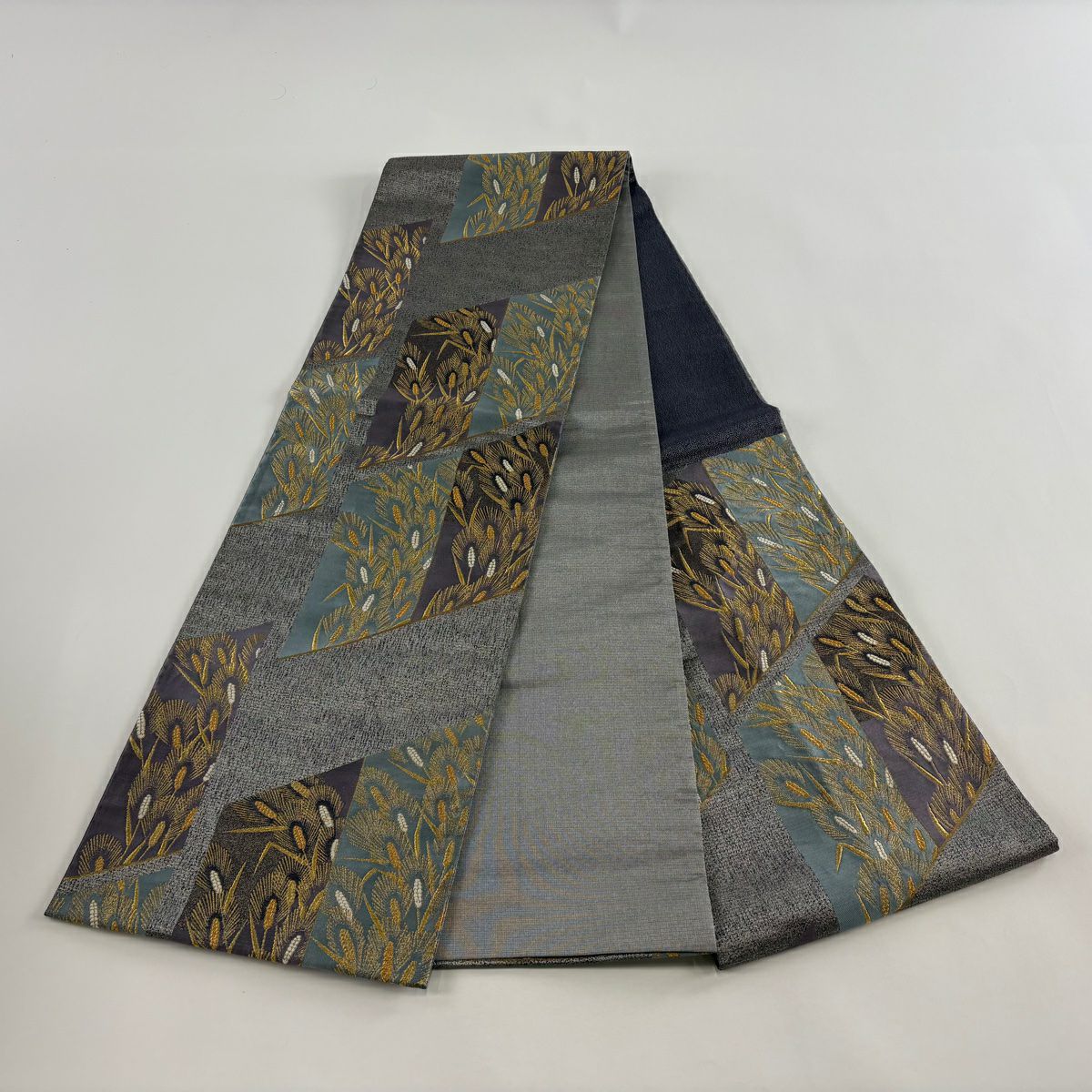 【美品】 袋帶 秀品級 麥 幾何學圖案 金銀彩 金金箔 灰紫 六通 純蠶絲