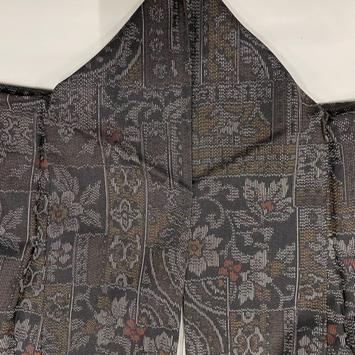 【美品】 紬織織 身長157cm 袖長64cm M 雙層 花唐草紋 幾何學圖案 墨色 純蠶絲 秀品級