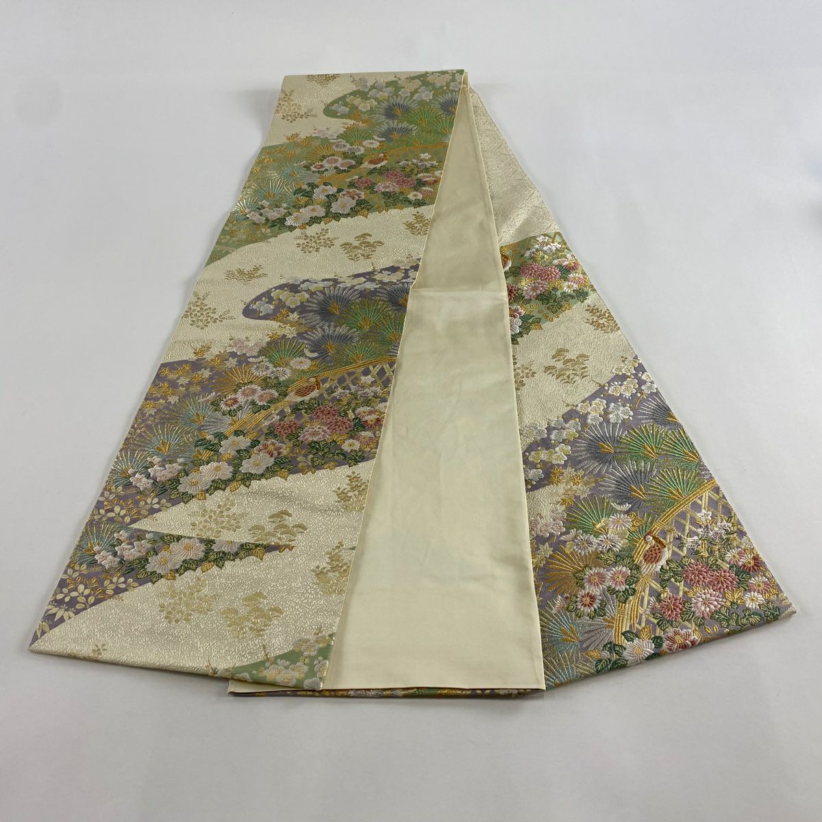 【美品】 袋帶 名品級 松樹梅花 鳥 唐織 金絲 奶油 六通 純蠶絲