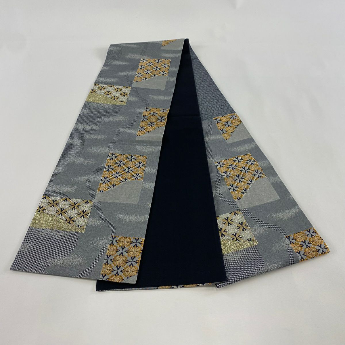 【美品】 袋帶 秀品級 七寶紋 花 金金箔 金銀絲 灰色 六通 純蠶絲