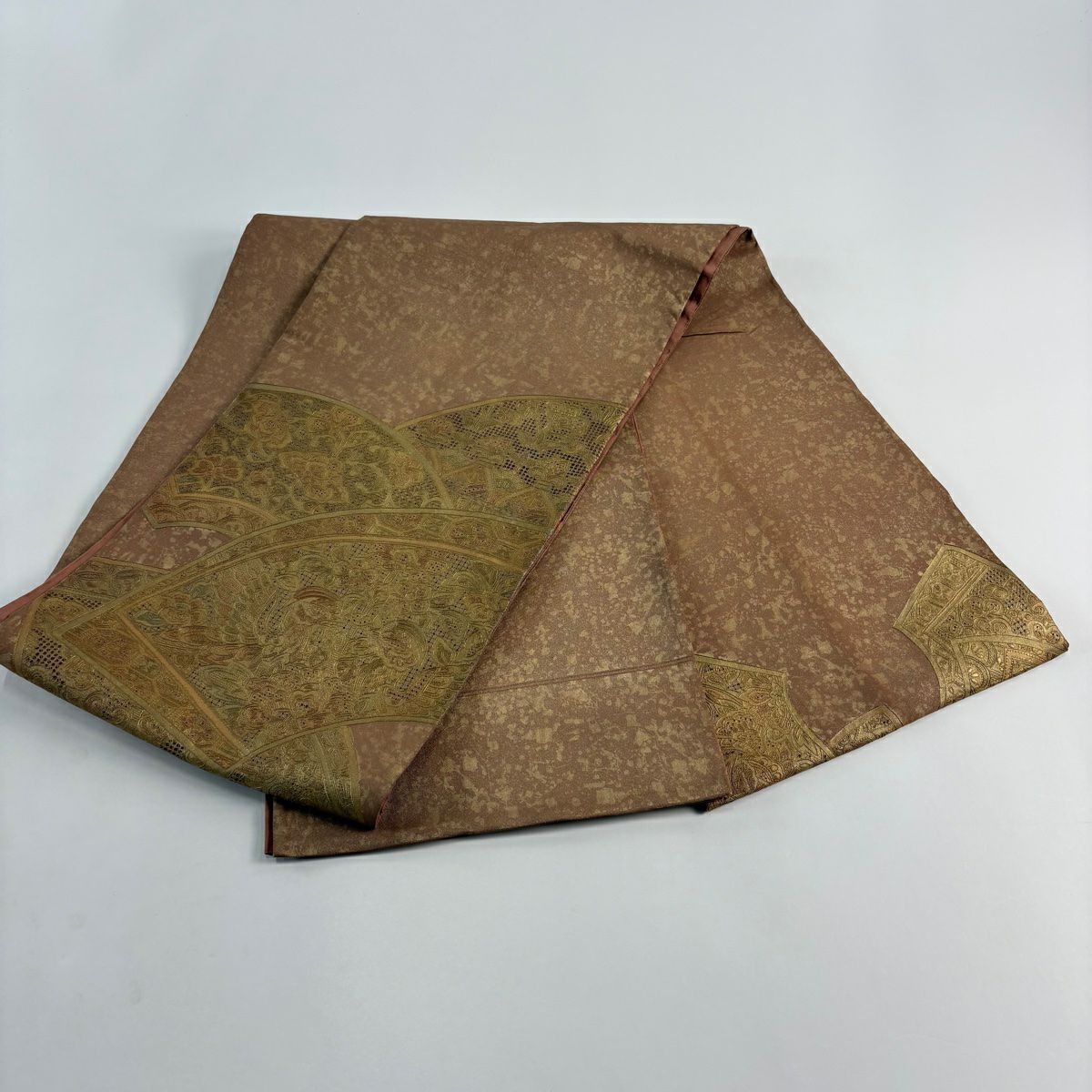袋帶 秀品級 扇子面 花鳥 刺繡 金彩裝飾 小豆 深紅色 お太鼓圖案 純蠶絲