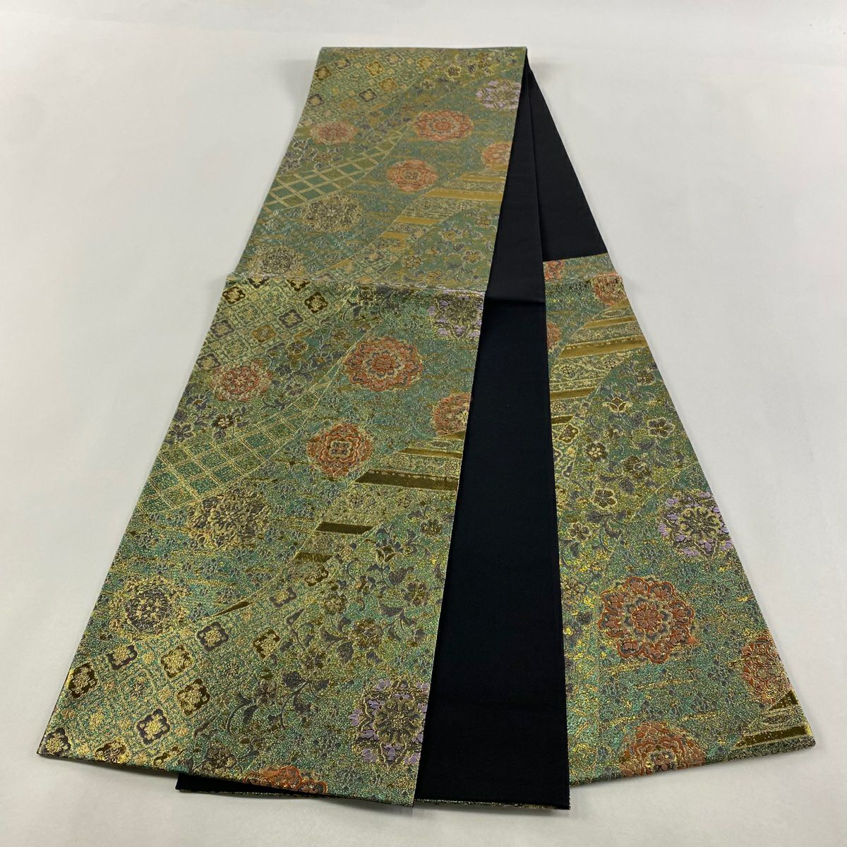 【美品】 袋帶 秀品級 華紋 草花紋 金糸 金金箔 綠 六通 純蠶絲