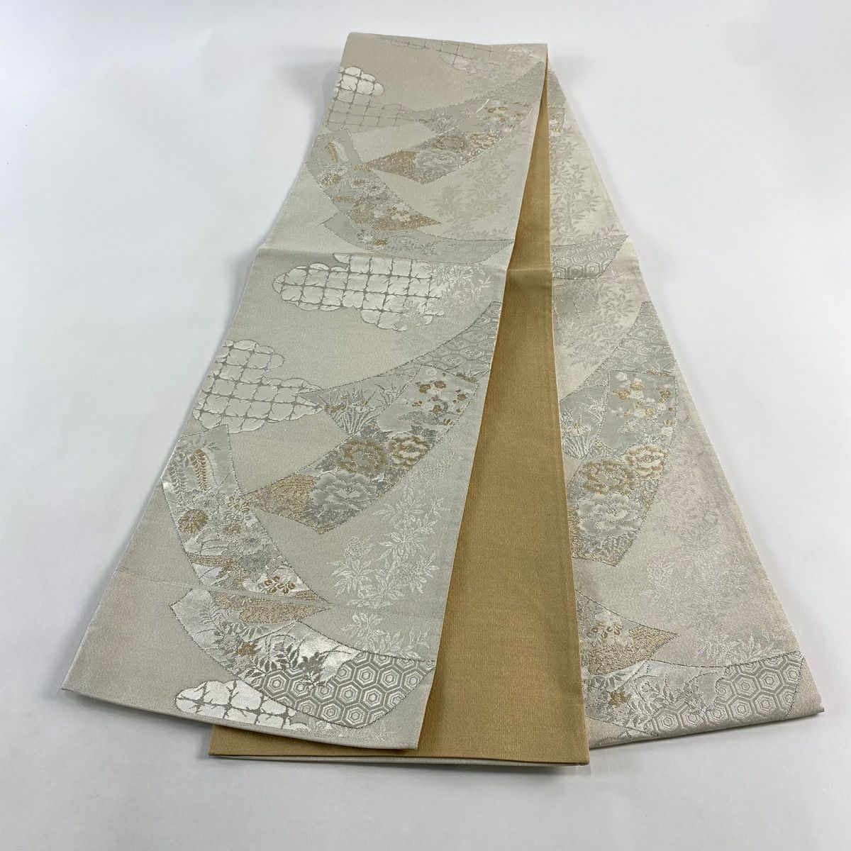 【美品】 袋帶 名品級 落款あり 關西裁縫 短冊 草花紋 金銀彩 金金箔 奶油 全通 純蠶絲