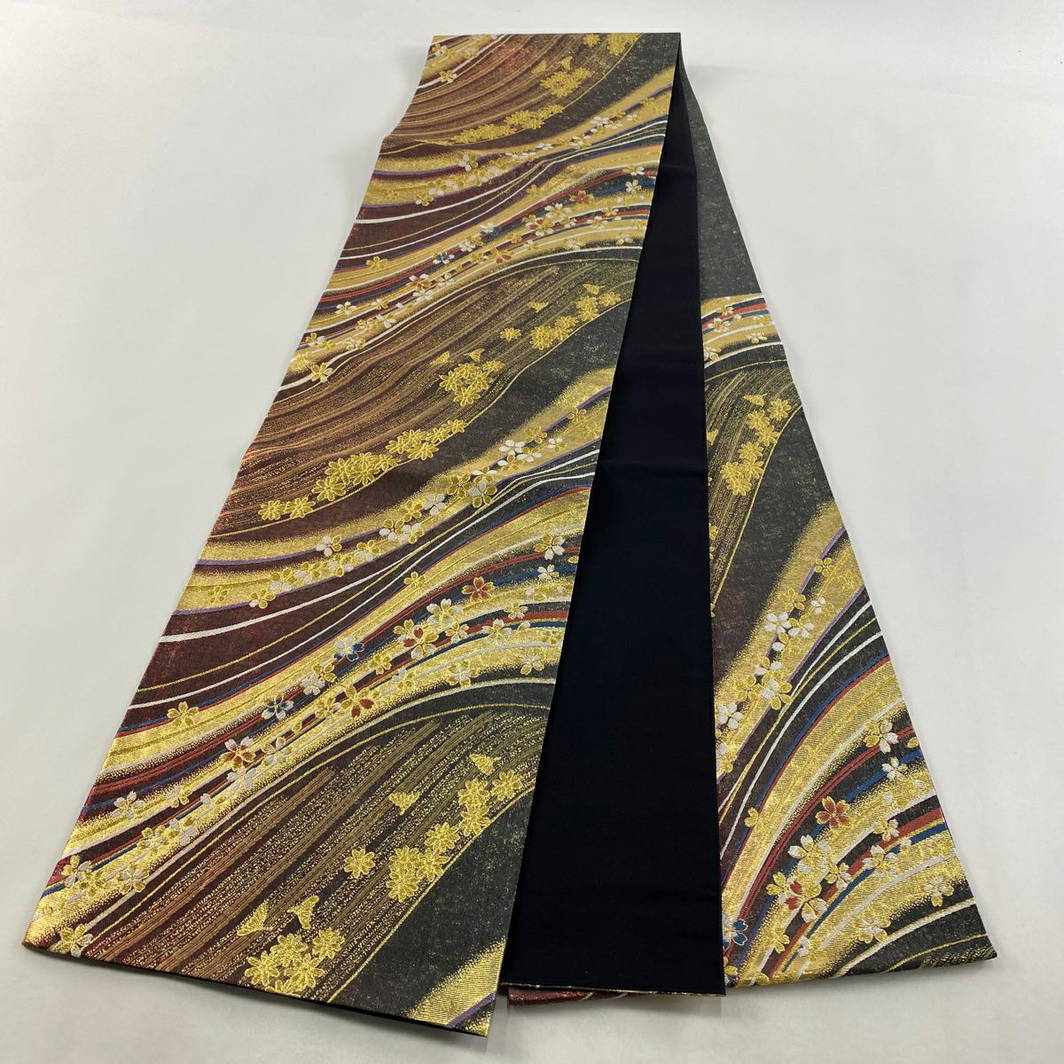【美品】 袋帶 秀品級 樱花 斜條 金金箔 唐織 深紅 六通 純蠶絲