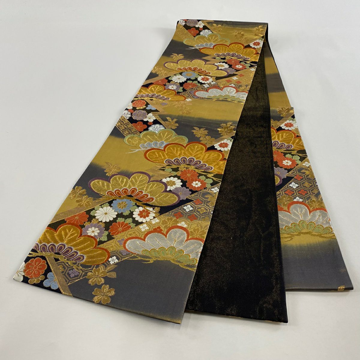 袋帶 秀品級 古典錦 笠松樹 菊花 刺繡 金銀彩 灰色 六通 純蠶絲