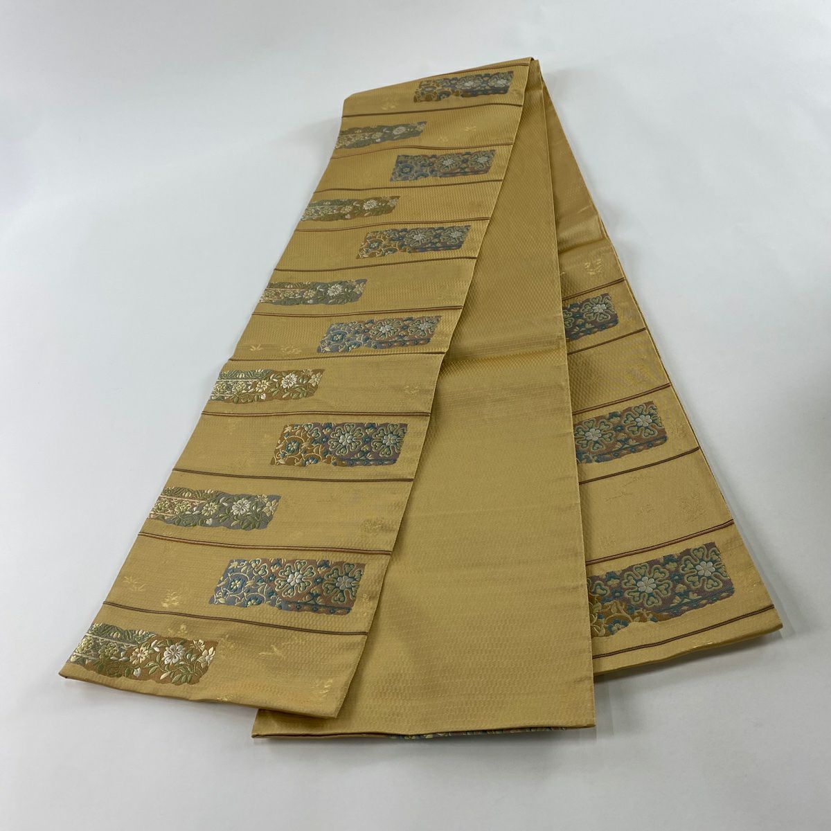 【美品】 袋帶 秀品級 草花紋紋 金金箔 米色 大鼓圖案 純蠶絲