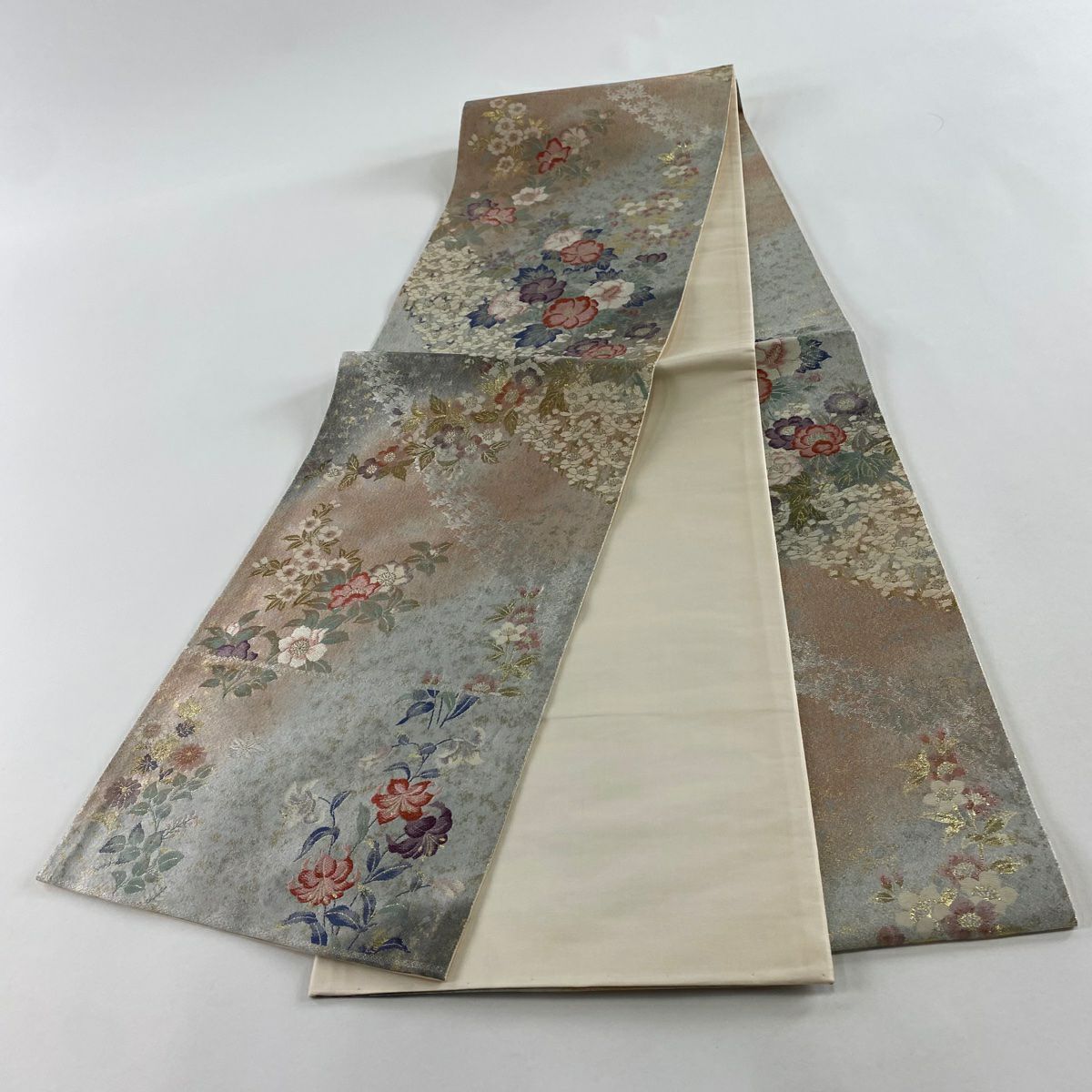 【美品】 袋帶 秀品級 關西仕立 草花紋紋 銀線 金金箔 銀 六通 純蠶絲