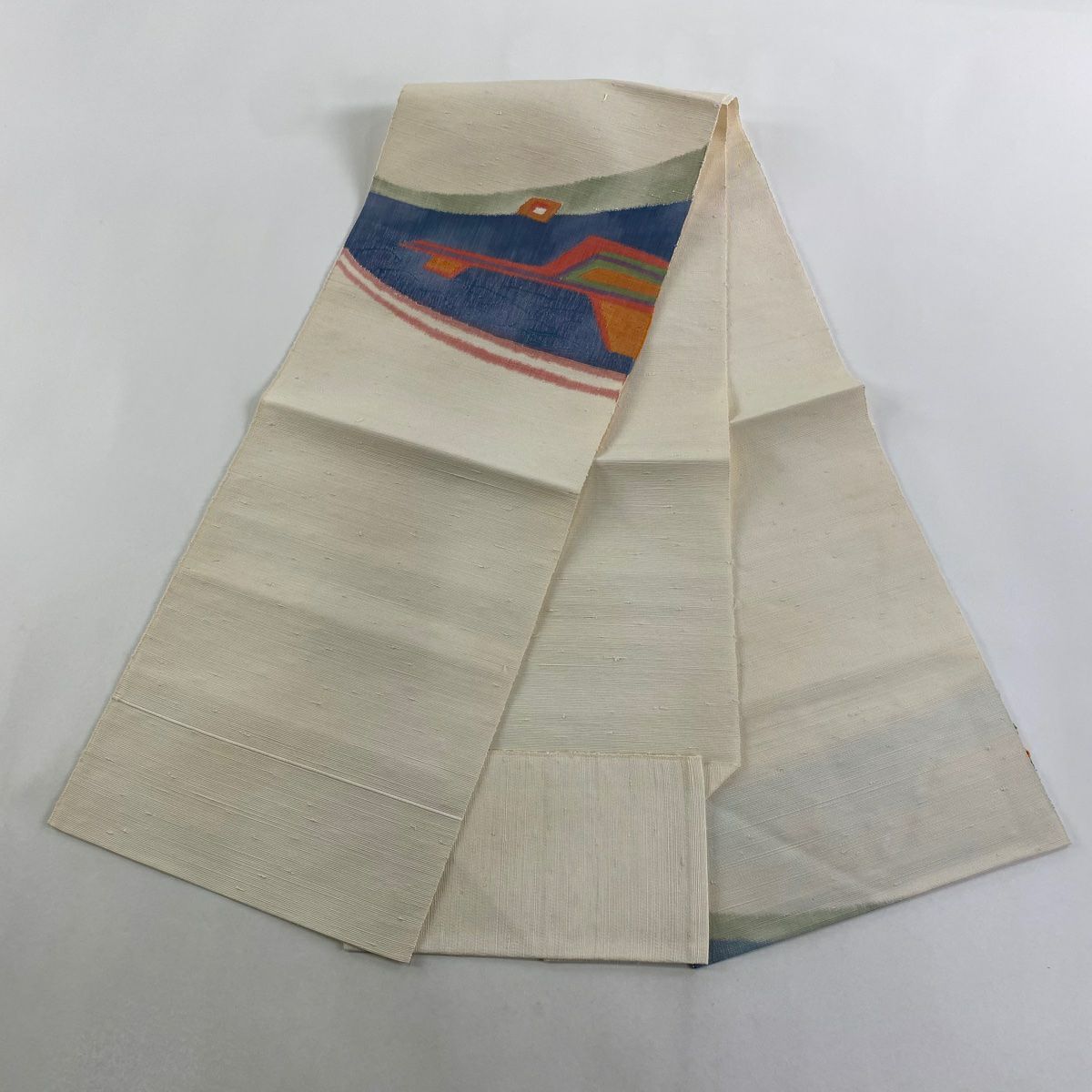 【美品】名古屋帶 秀品級 八寸名古屋帶 松樹葉仕立 幾何學圖案 波浪 奶油色 純蠶絲