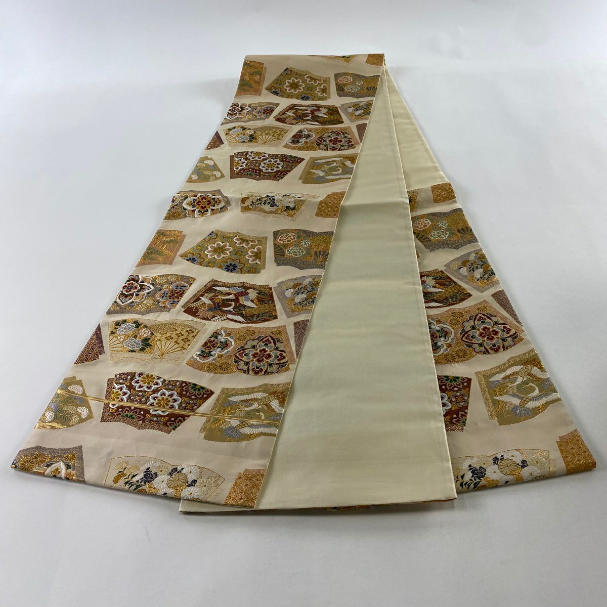【美品】 袋帶 秀品級 冊子 華紋 金絲 金金箔 米色 六通 純蠶絲