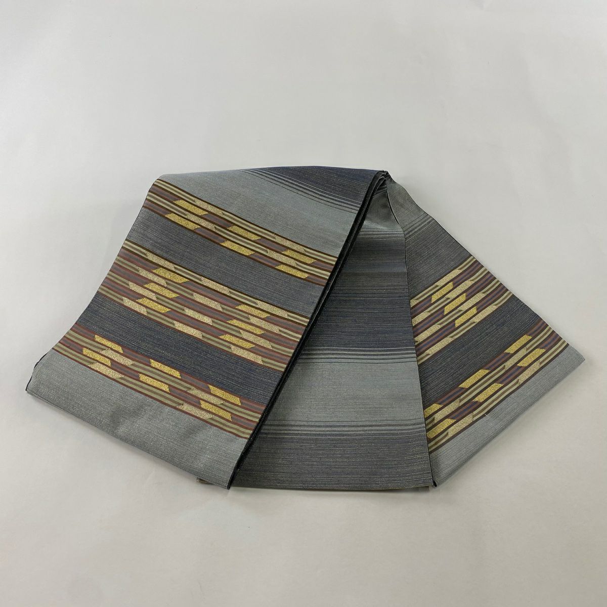 【美品】 袋帶 秀品級 縞 幾何學 金絲 灰色 大鼓圖案 純蠶絲
