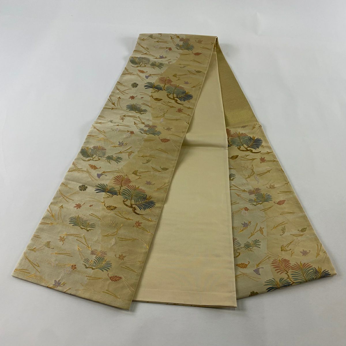 【美品】 袋帶 秀品級 若松樹 櫻花 刺繡 金線 米色 六通 純蠶絲