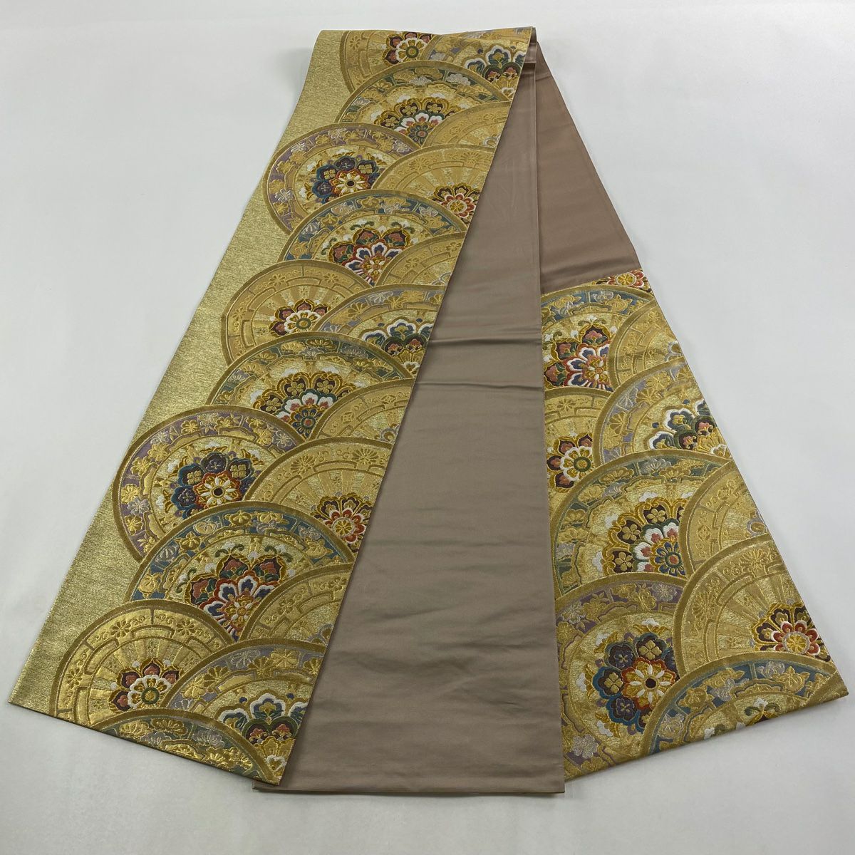 【美品】 袋帶 秀品級 片輪車 華紋 刺繡 金銀彩 金 六通 純蠶絲