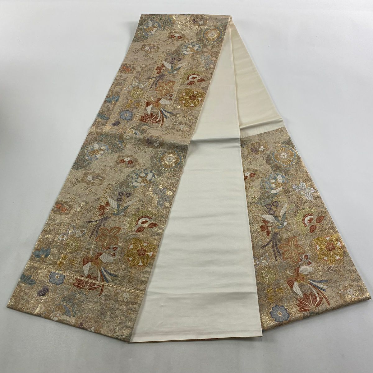 【美品】 袋帶 秀品級 尾長鳥 草花紋 金金箔 唐織 金色 六通 純蠶絲