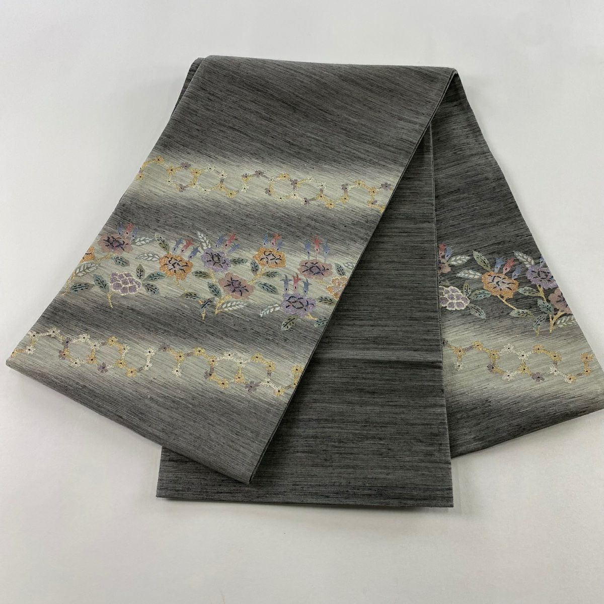 【美品】 袋帶 名品級 大和 草花紋 金銀彩 金金箔 灰色 大鼓圖案 純蠶絲