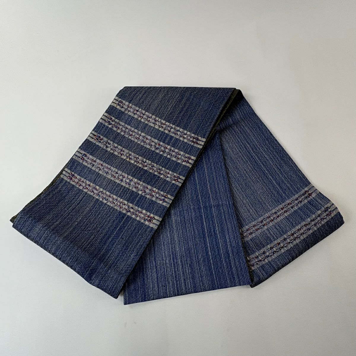 【美品】 袋帶 秀品級 縞 幾何學 刺繡 金銀彩 青紫 お太鼓柄 純蠶絲