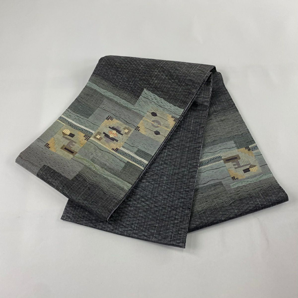 【美品】 袋帶 秀品級 幾何學 灰綠 お太鼓圖案 純蠶絲