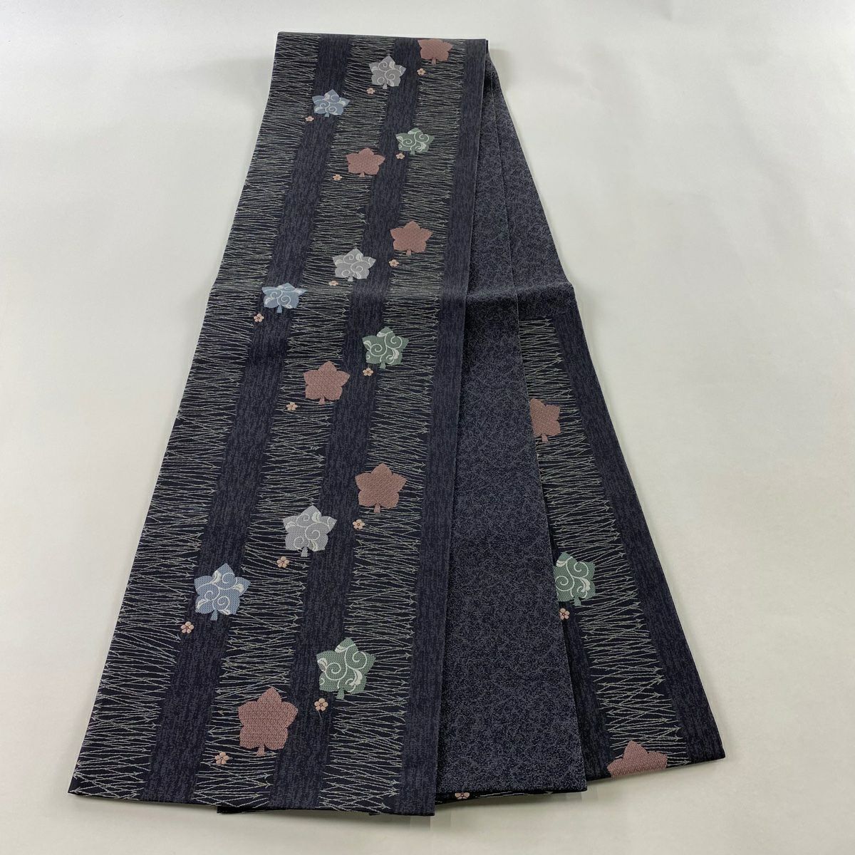 【美品】 袋帶 名品級 高砂 松樹梅花 葉柄 銀糸 灰 深藍 六通 純蠶絲