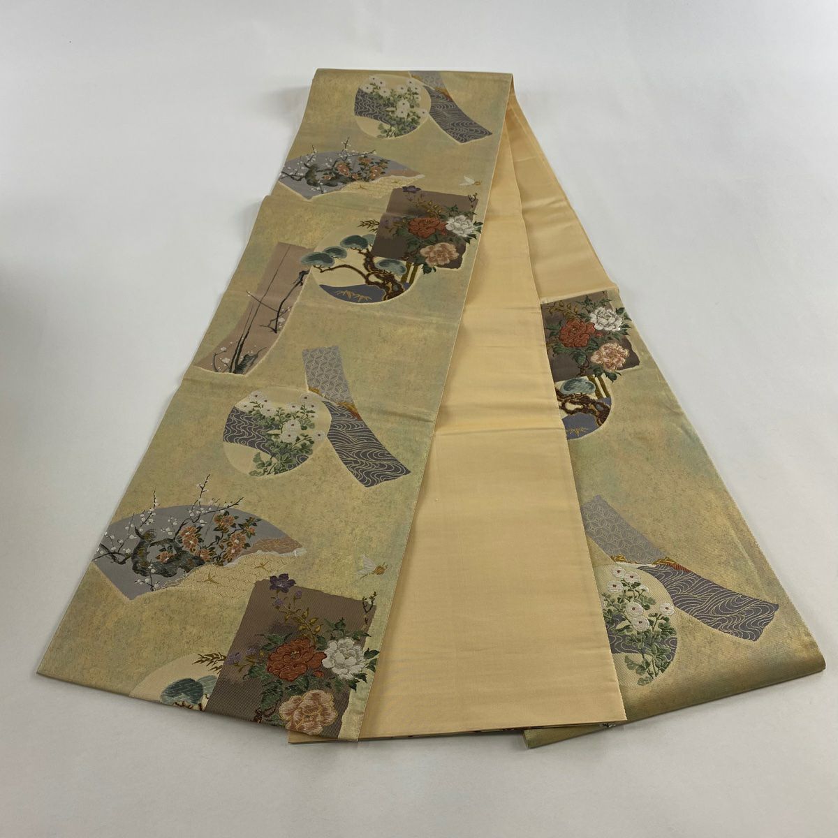 【美品】 袋帶 優品級 大和 草花紋 松樹竹子梅花 金銀線 刺繡 金色 六通 純蠶絲