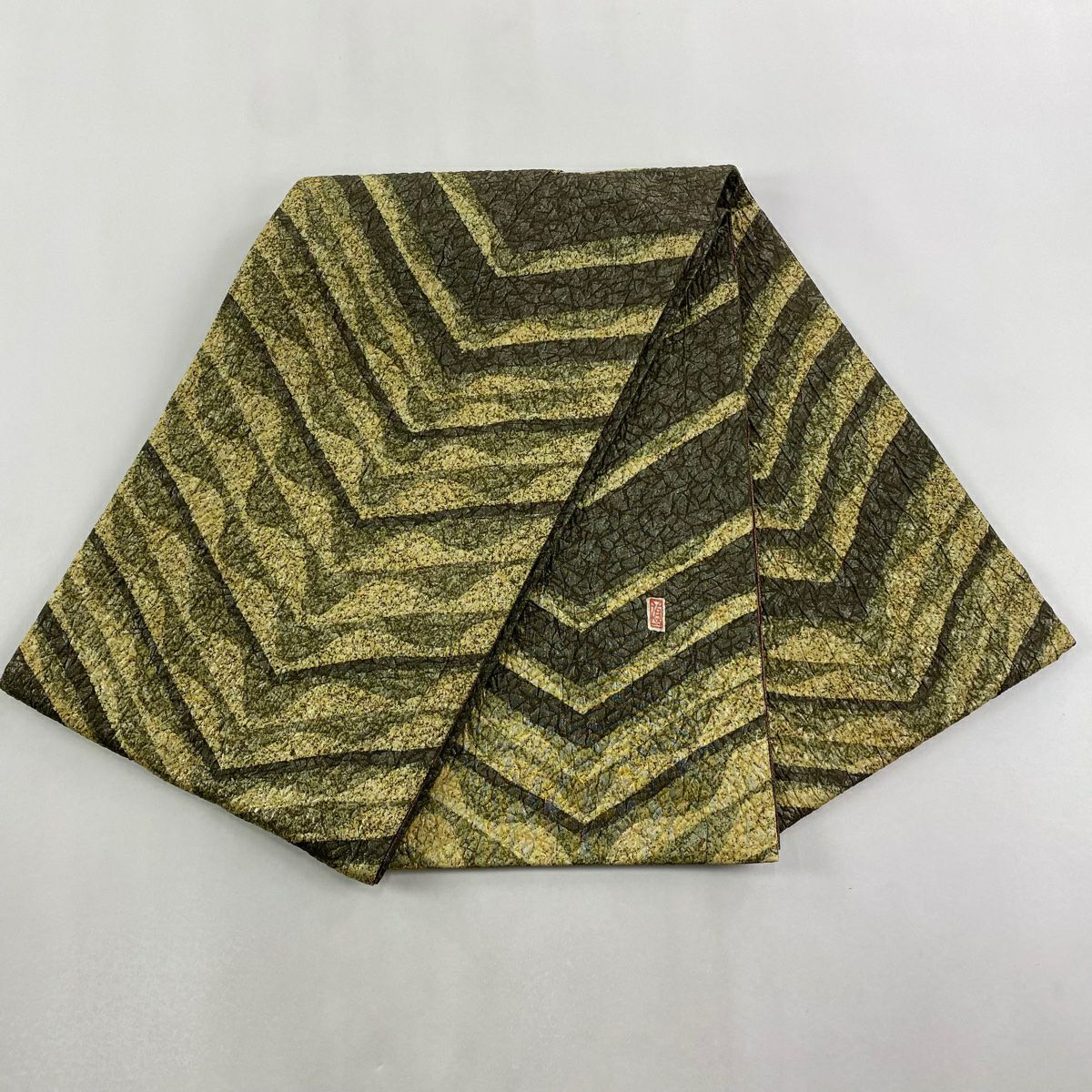 【美品】 袋帶 秀品級 落款あり 幾何學 金金箔 綠 お太鼓柄 純蠶絲