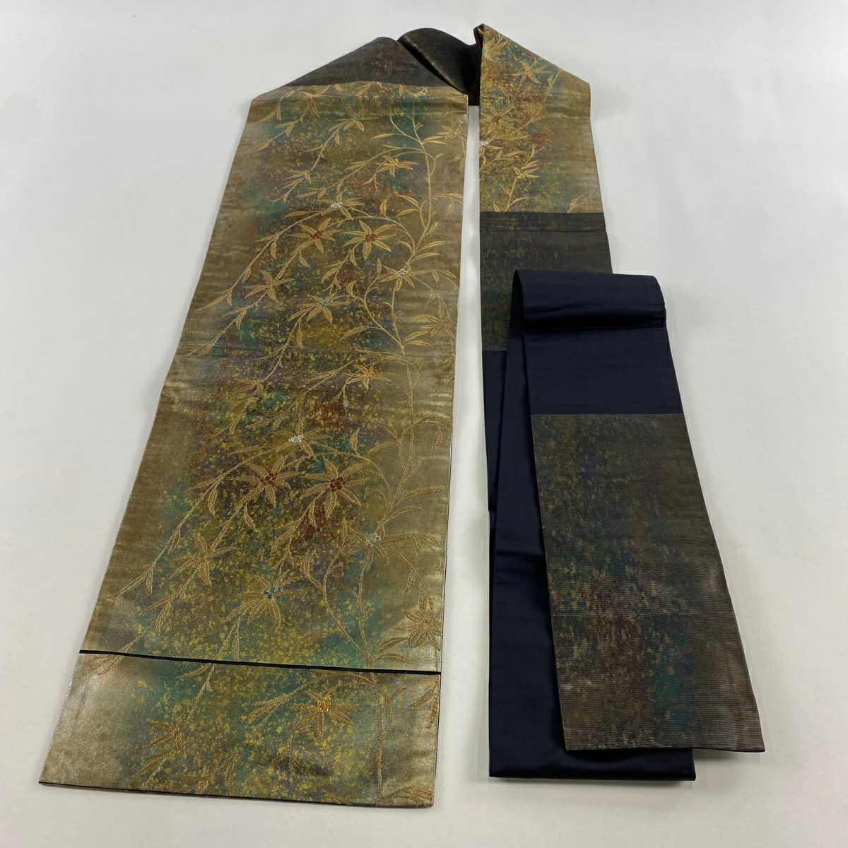 【美品】 名古屋帶 秀品級 草花紋 金銀彩 金茶 純蠶絲