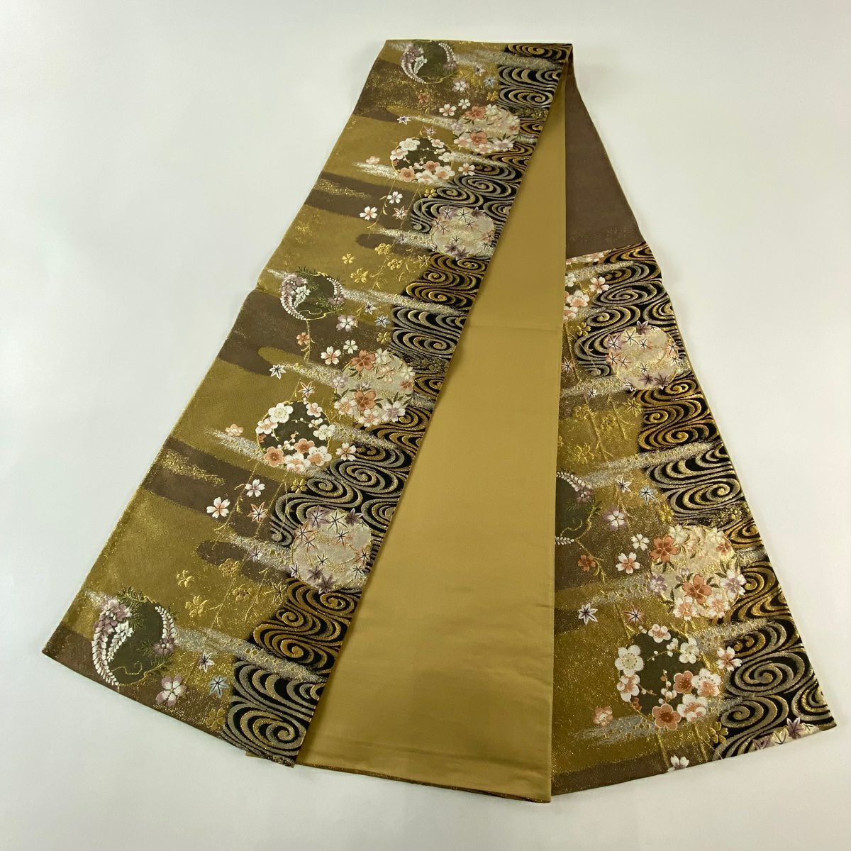 【美品】 袋帶 秀品級 大和 花丸紋 観世水 金銀絲 金金箔 金色 六通 純蠶絲